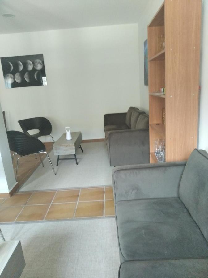 Albergue Santa Barbara Aliaga 外观 照片