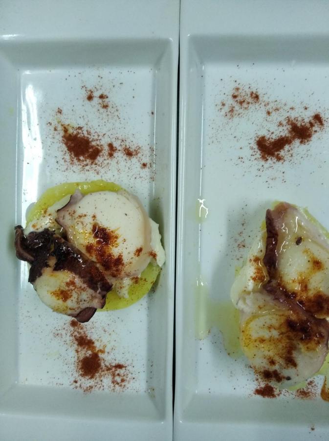 Albergue Santa Barbara Aliaga 外观 照片